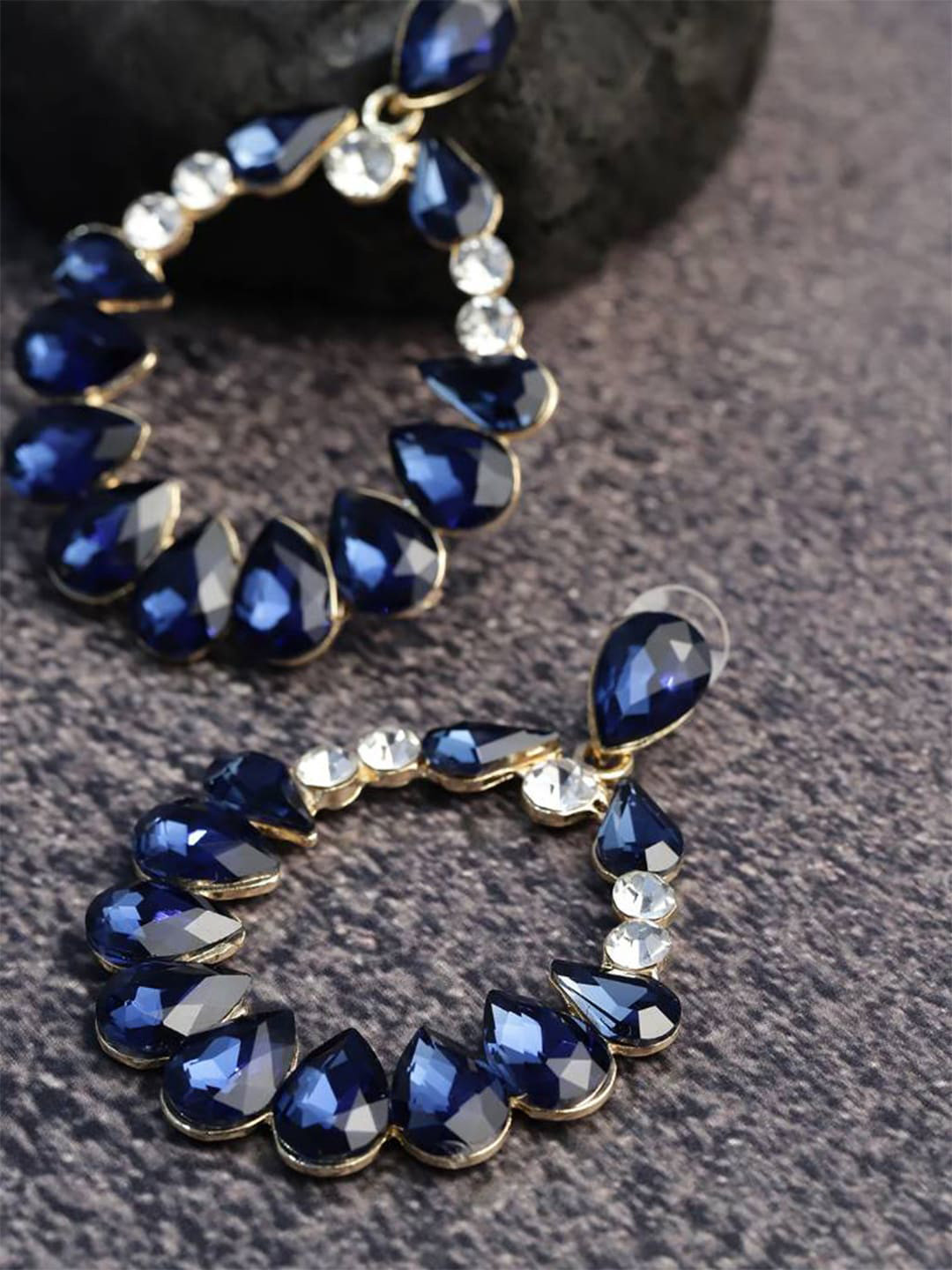 

DressBerry Gold-Plated Contemporary Drop Earrings, Navy blue