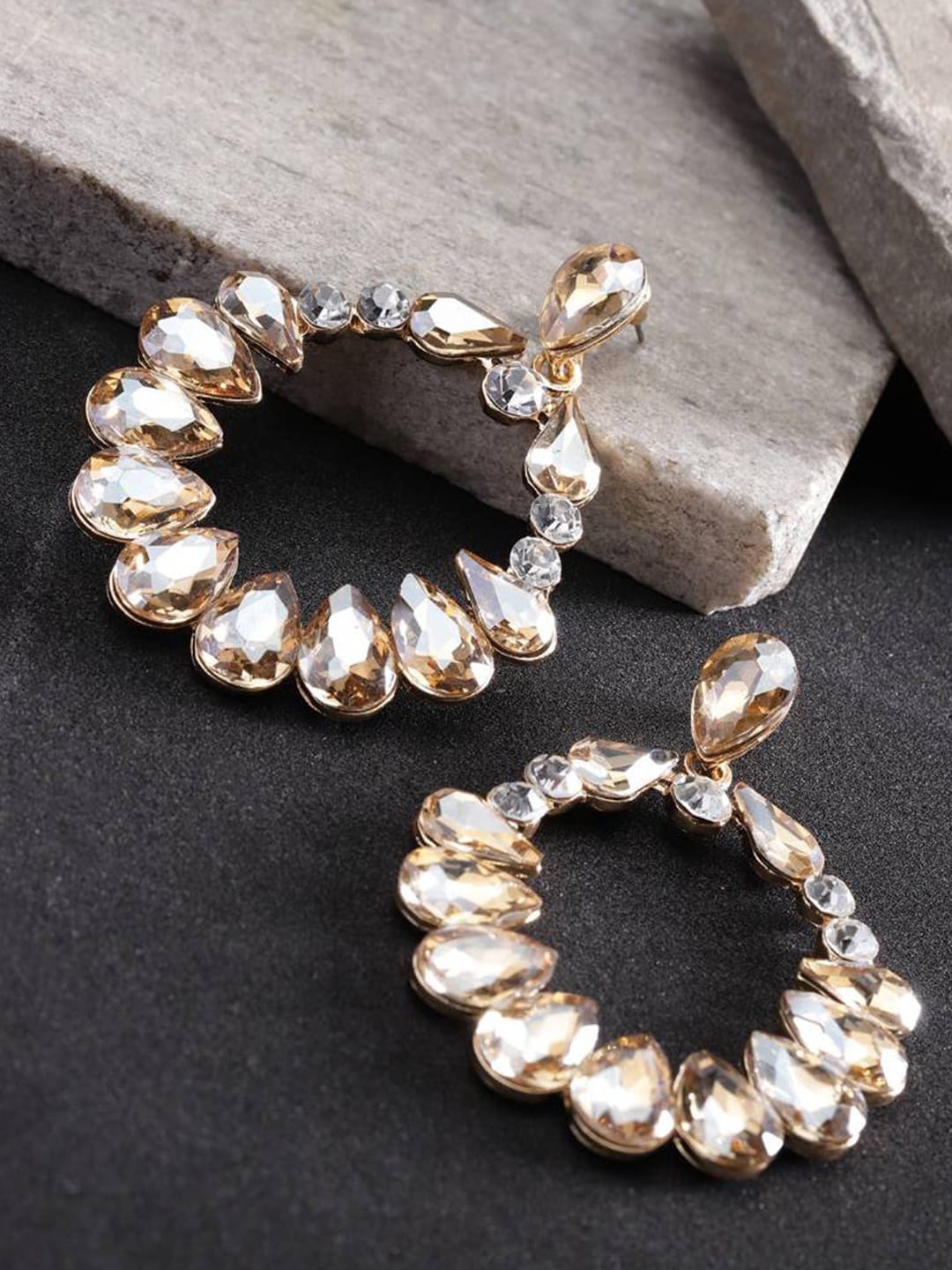 

DressBerry Gold-Toned & White Gold-Plated Contemporary Drop Earrings