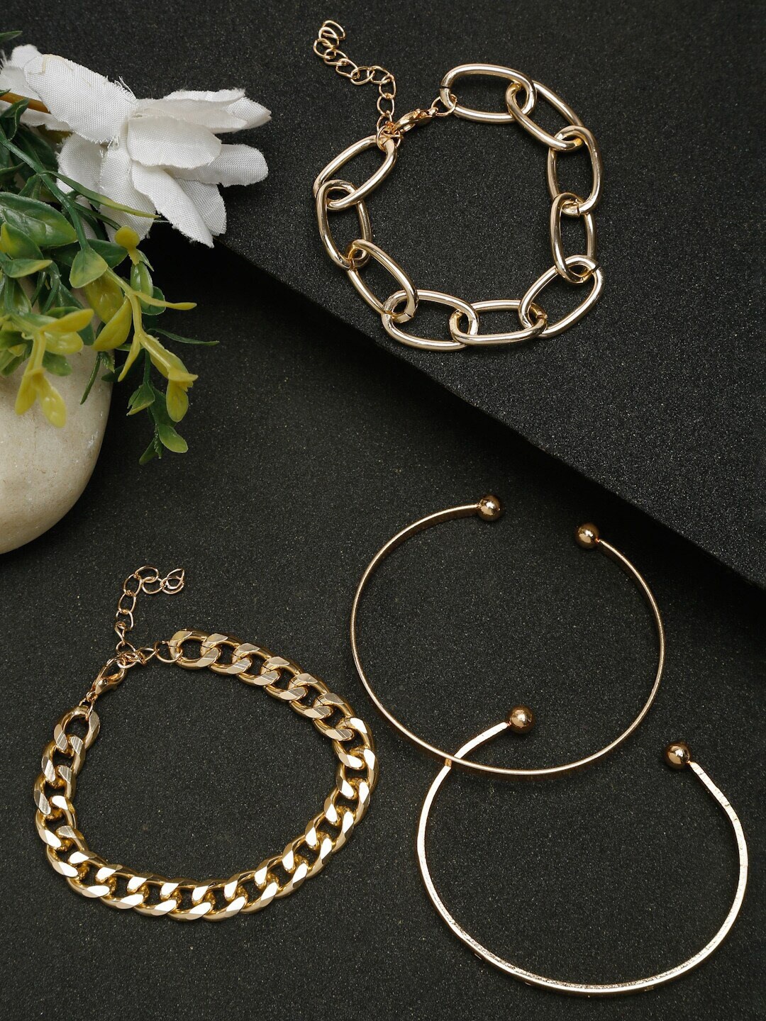 

DressBerry Women Set Of 4 Gold-Plated Gold-Toned Link Bracelets