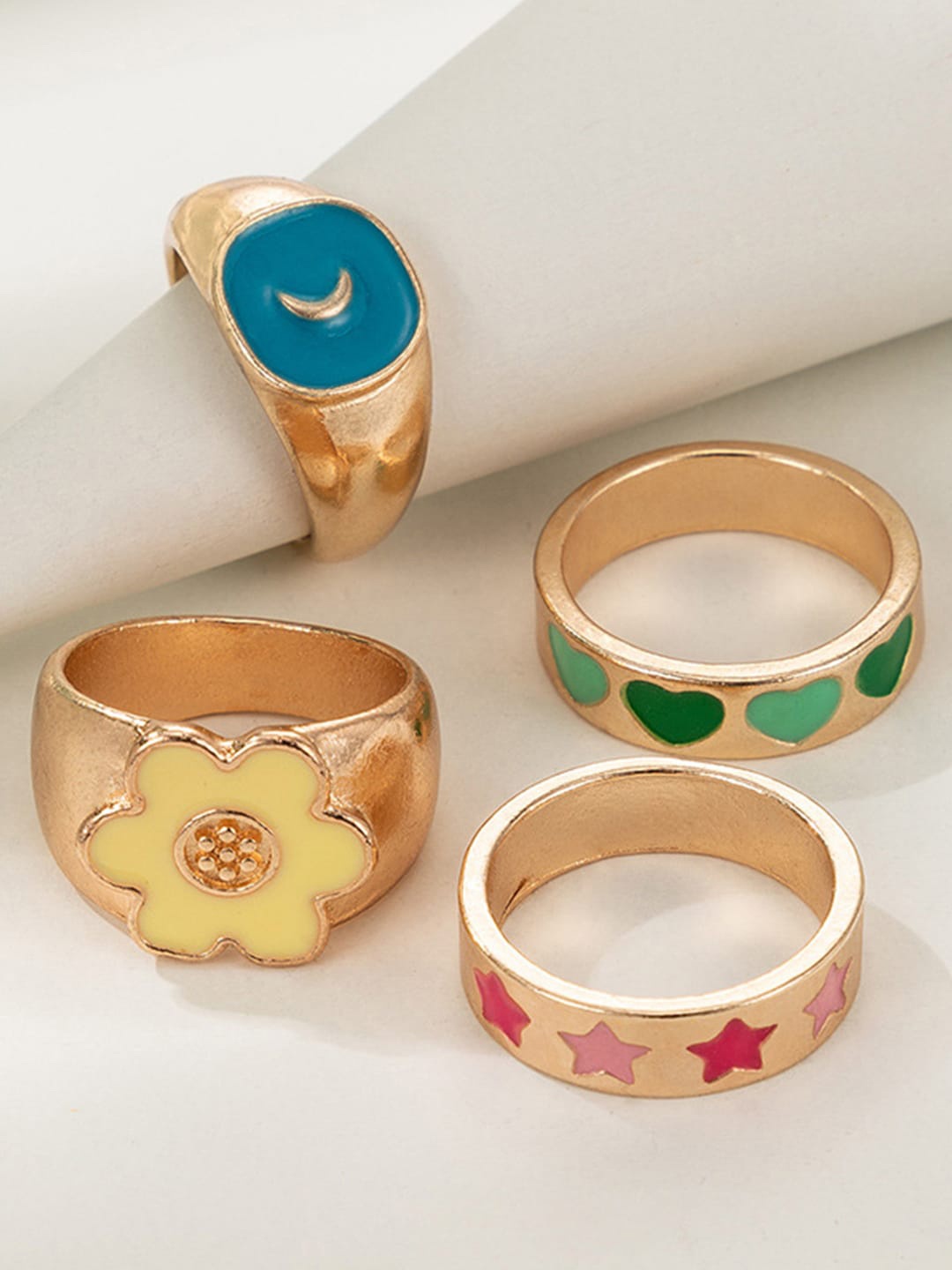 

DressBerry Set Of 4 Gold-Plated Enamelled Finger Rings