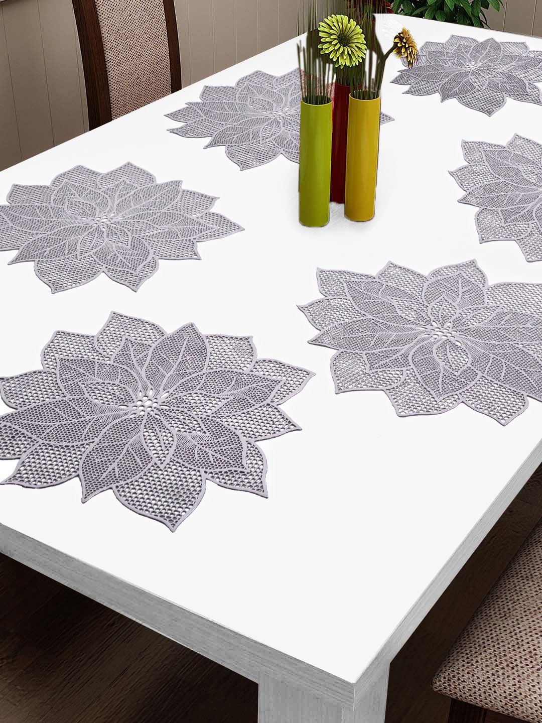 

FABINALIV Silver Toned 6 Pieces Floral Textured Table Placemats