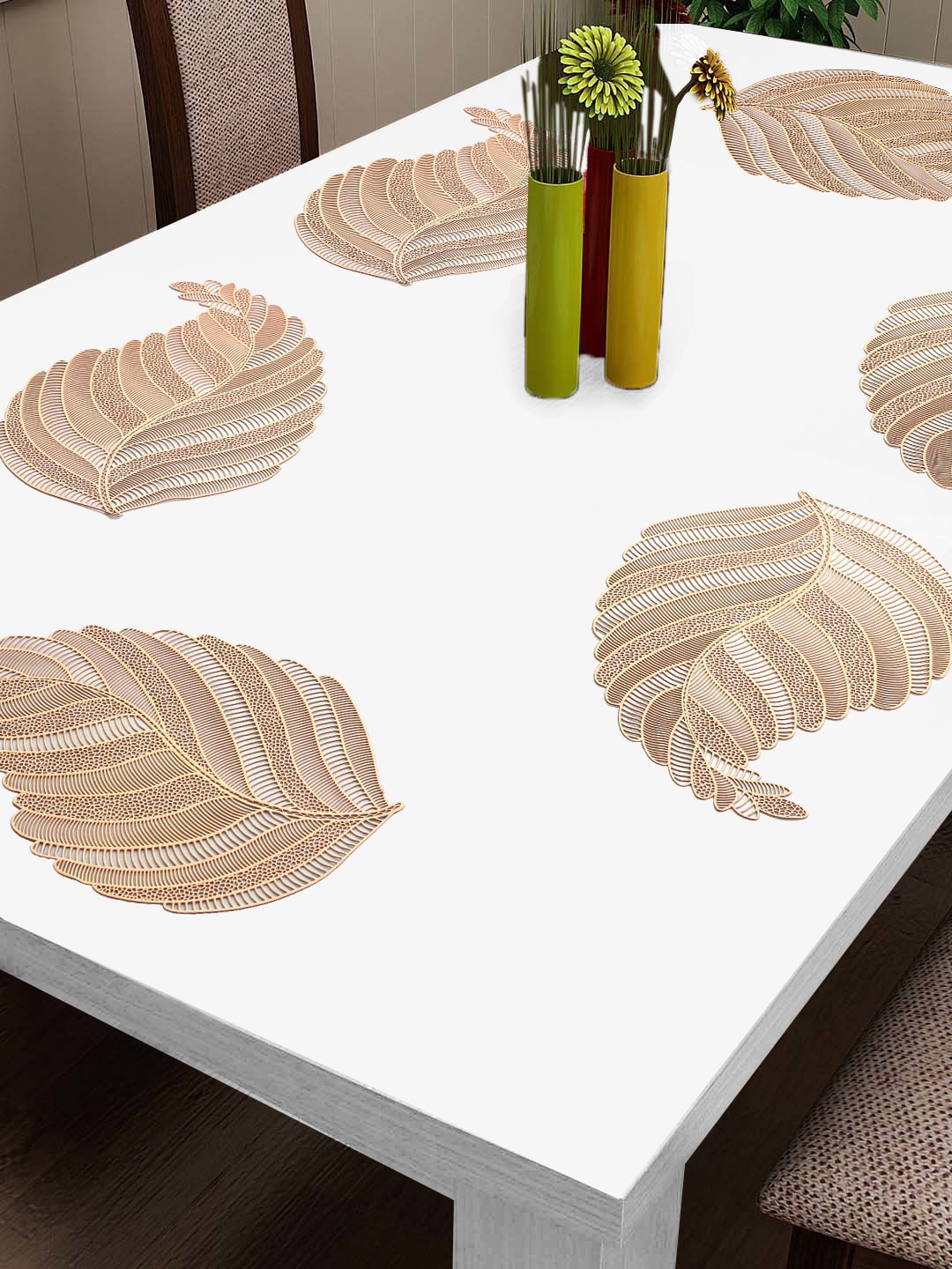 

FABINALIV Beige 6 Pieces Textured Table Placemats, Gold