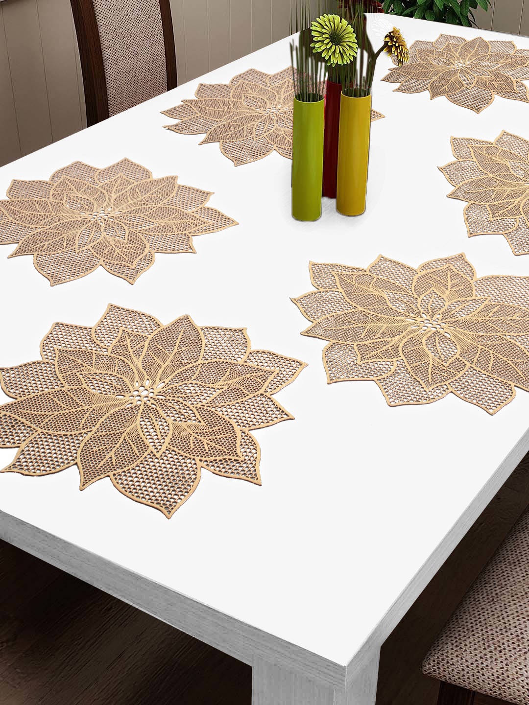 

FABINALIV Gold Toned 6 Pieces Floral Textured Table Placemats