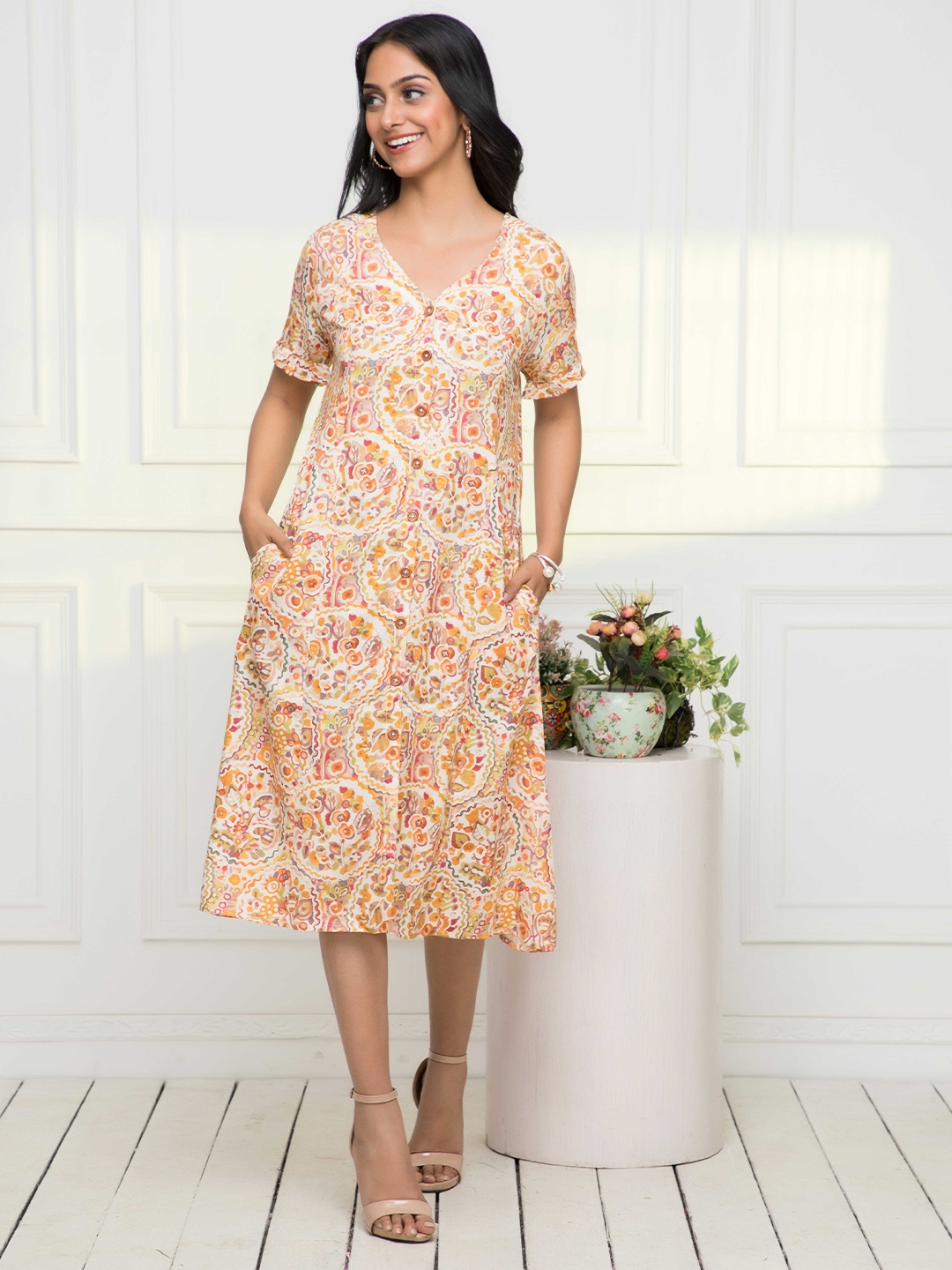 

Myshka Ethnic Motifs Printed A-Line Dress, Off white