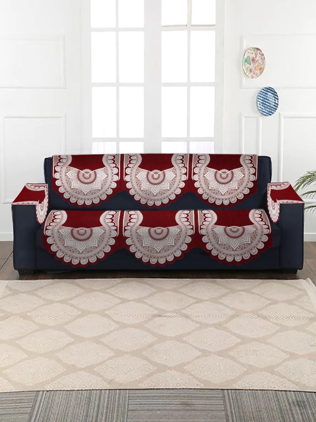 

HOSTA HOMES Maroon & White 6 Pieces Jacquard Design Velvet 5-Seater Sofa Covers