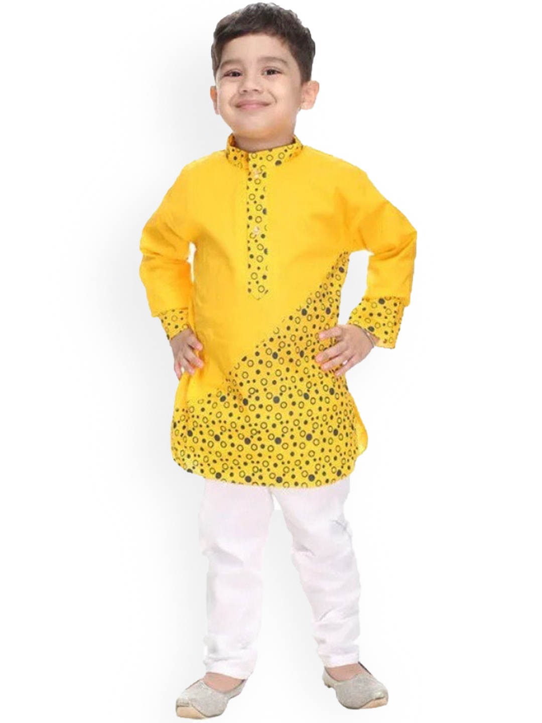 

BAESD Boys Geometric Printed Mandarin Collar Regular Kurta With Pyjamas, Yellow