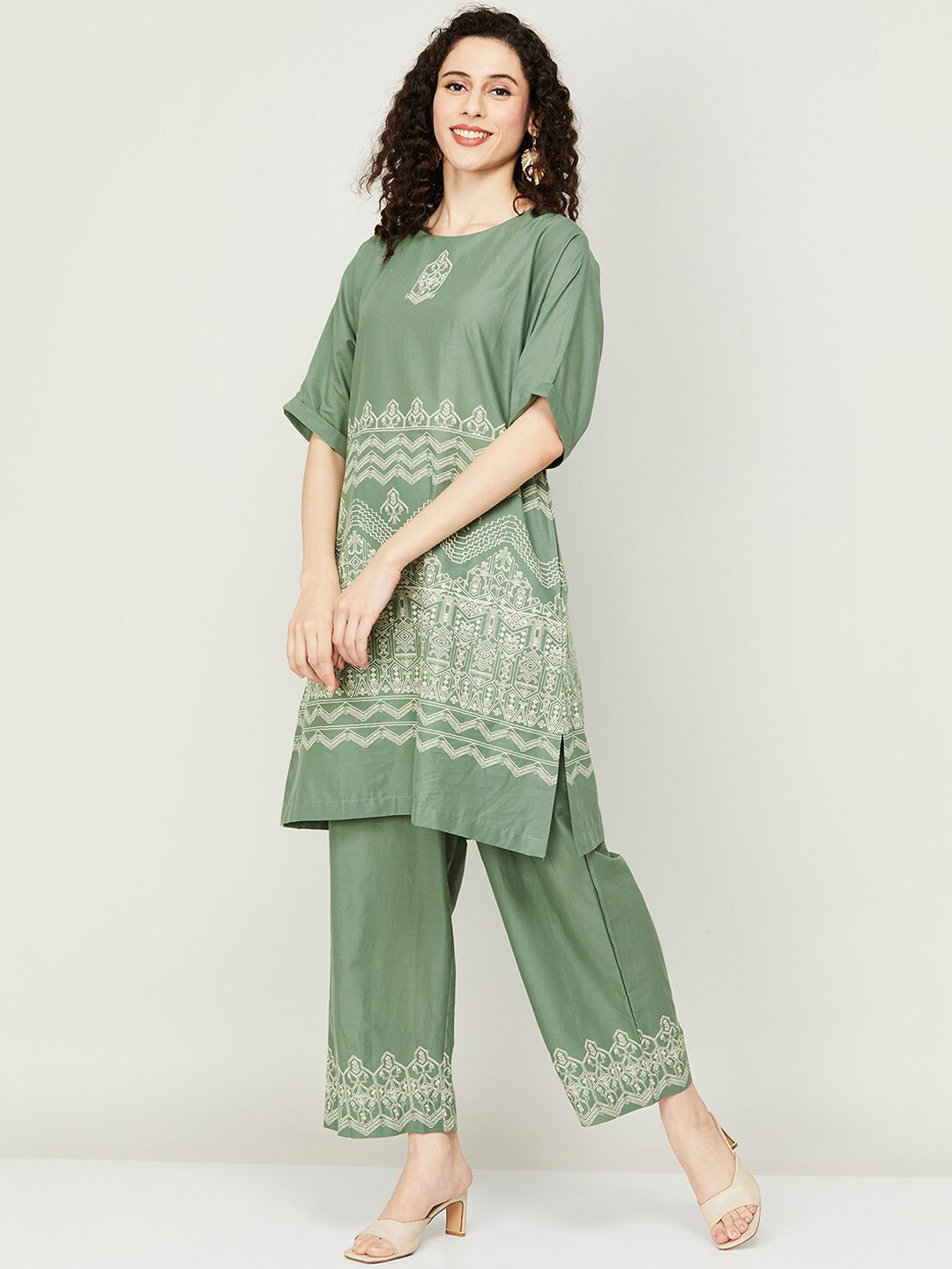 

Melange by Lifestyle Ethnic Motifs Printed Pure Cotton Kurta With Palazzos, Green