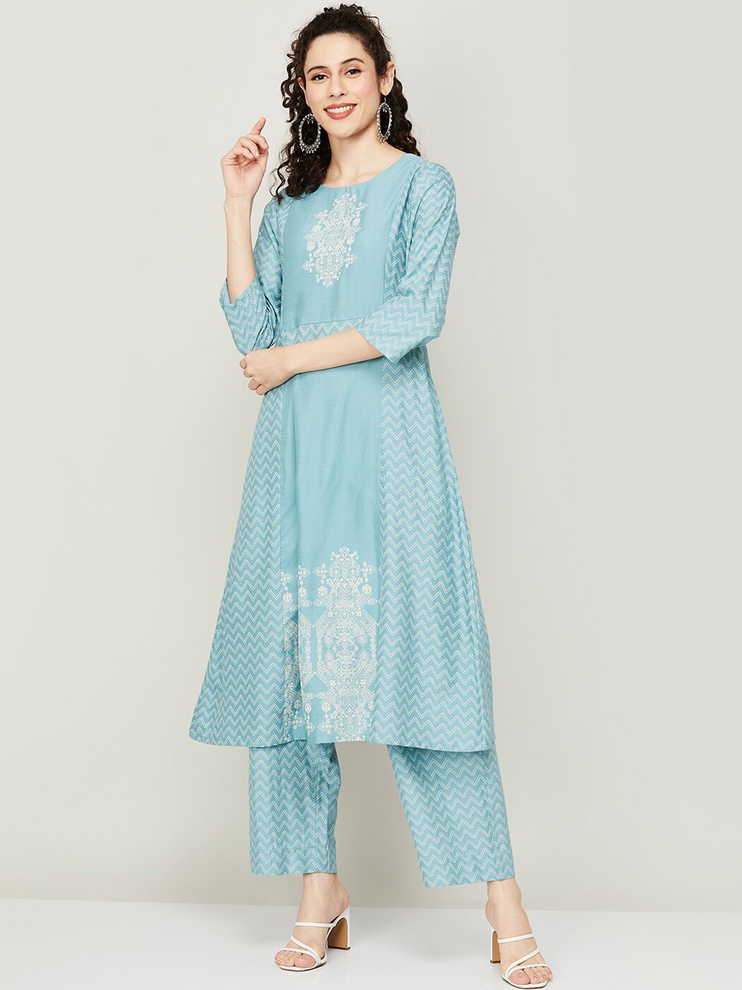 

Melange by Lifestyle Embroidered Regular Thread Work Kurta with Trousers, Blue