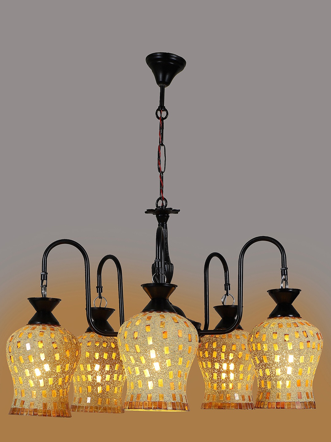 

MFD HOME FURNISHING Black & Cream-Colored Textured Ceiling Lamp With 5 Shade Light