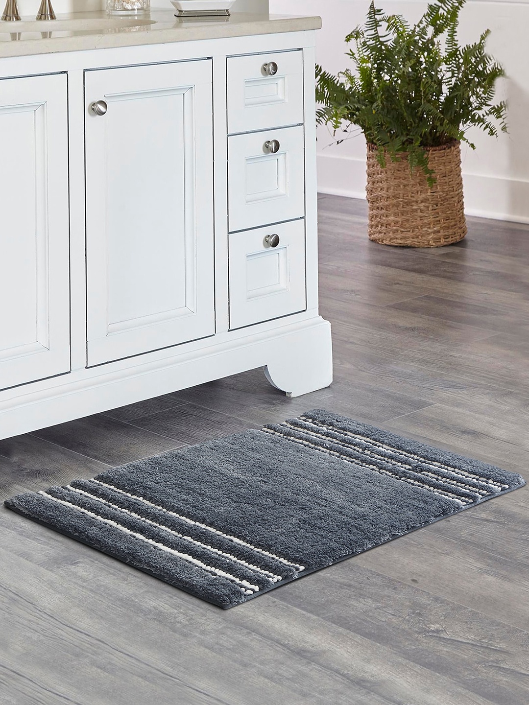 

OBSESSIONS Charcoal Grey & White Self Design Ultra Absorbent Anti-Skid Rectangular Bathmat