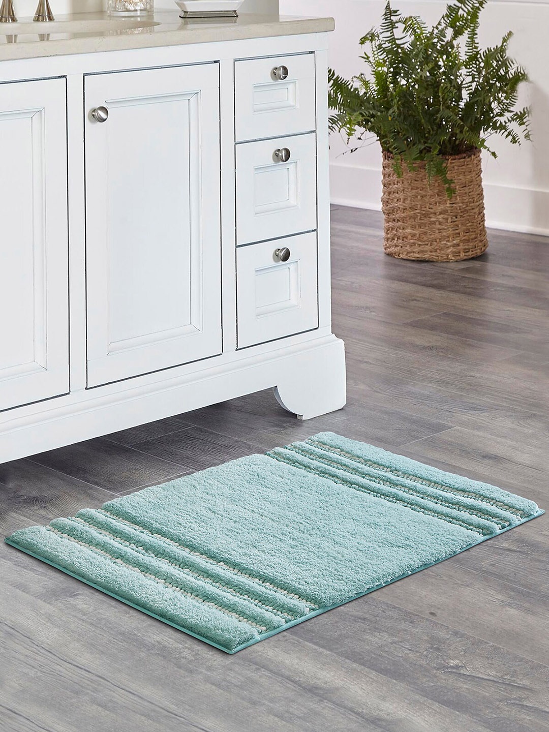 

OBSESSIONS Sea Green & White Self Design Ultra Absorbent Anti-Skid Rectangular Bathmat