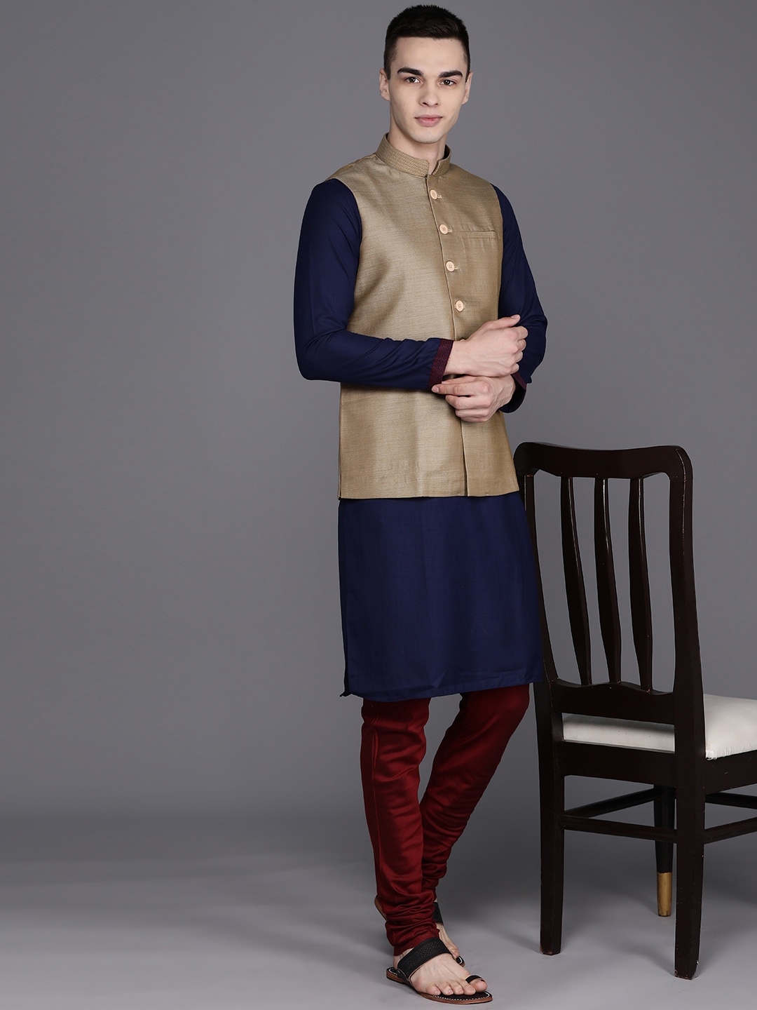 

Manu Fawn Blended Sleeveless Nehru Jacket, Beige