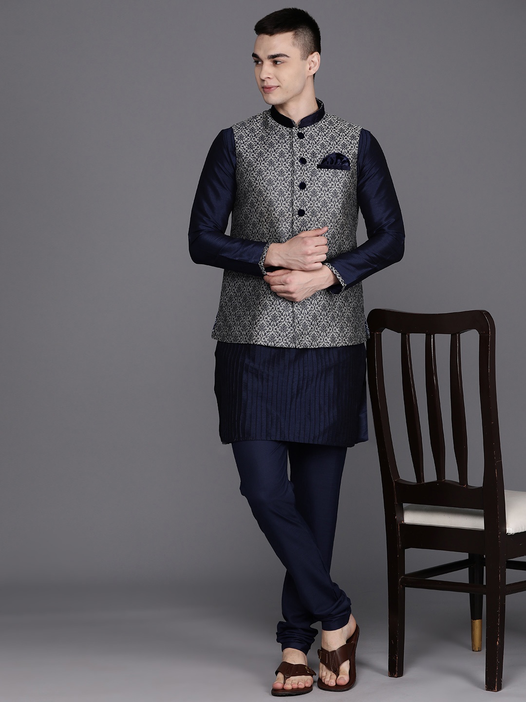 

Manu Men Pleated Kurta with Churidar & Nehru Jacket, Navy blue