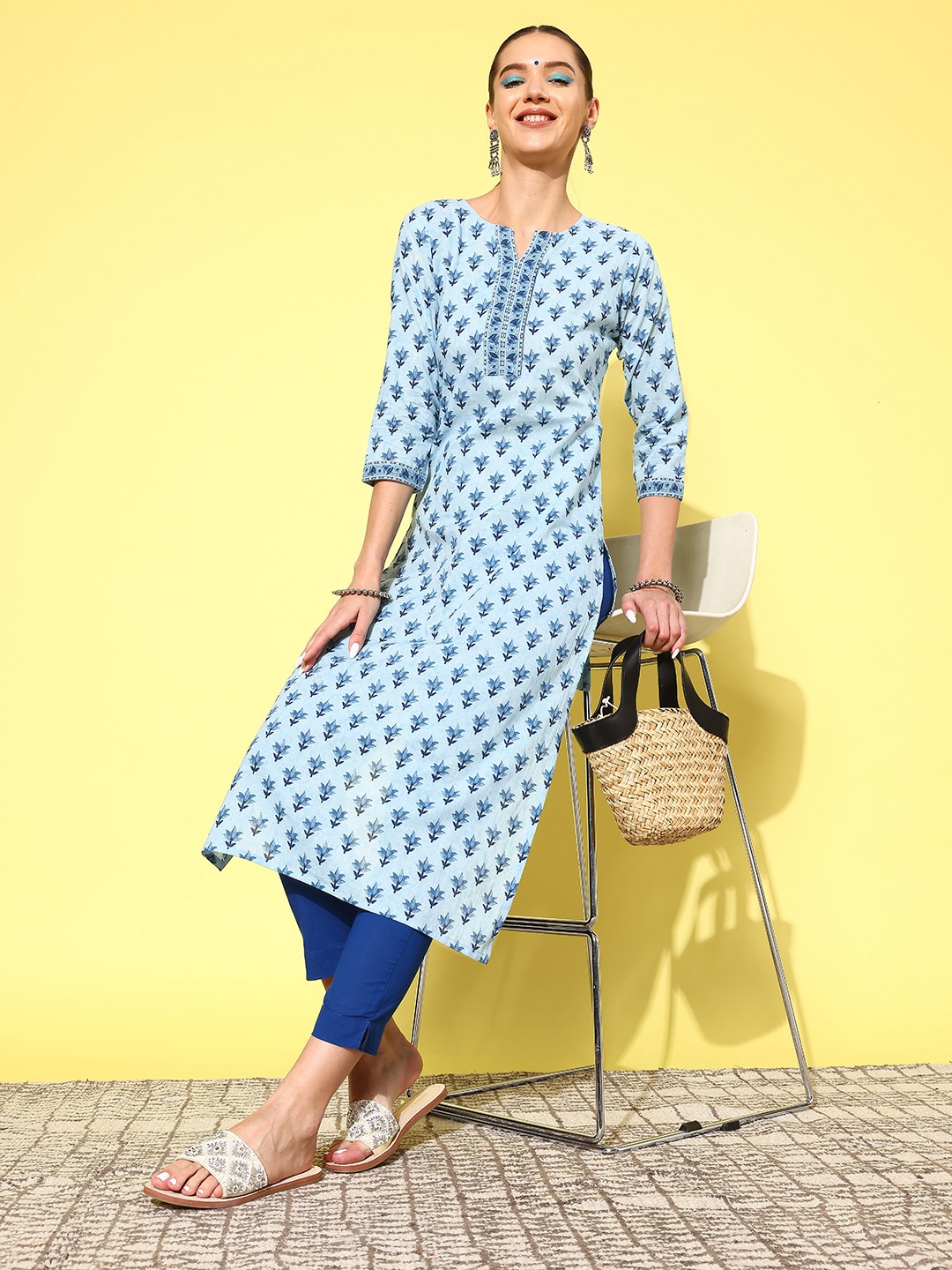 

Nayo Women Ethnic Motifs Printed Kurta, Blue