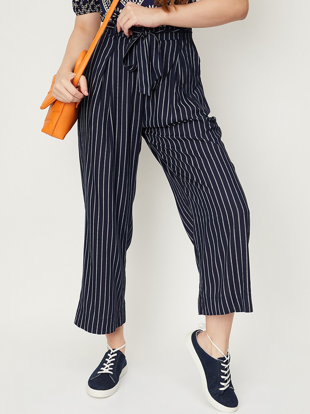 

max Women Striped Pure Cotton Regular Trousers, Navy blue