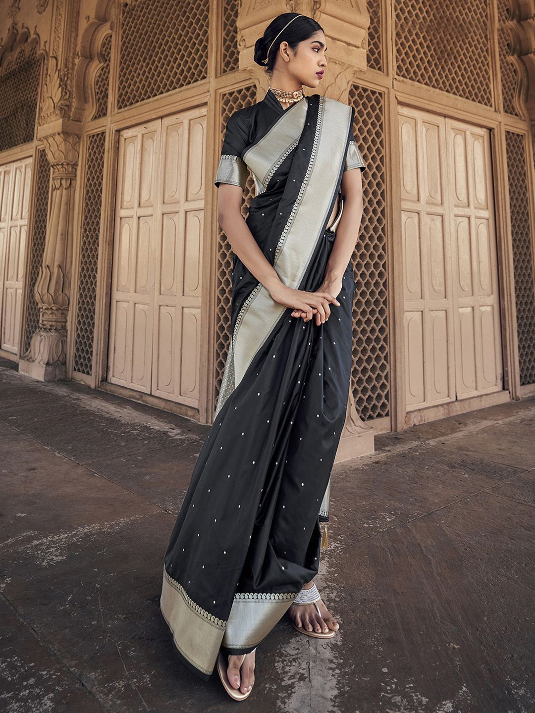 

Mitera Black & Silver Ethnic Motif Zari Silk Blend Banarasi Saree