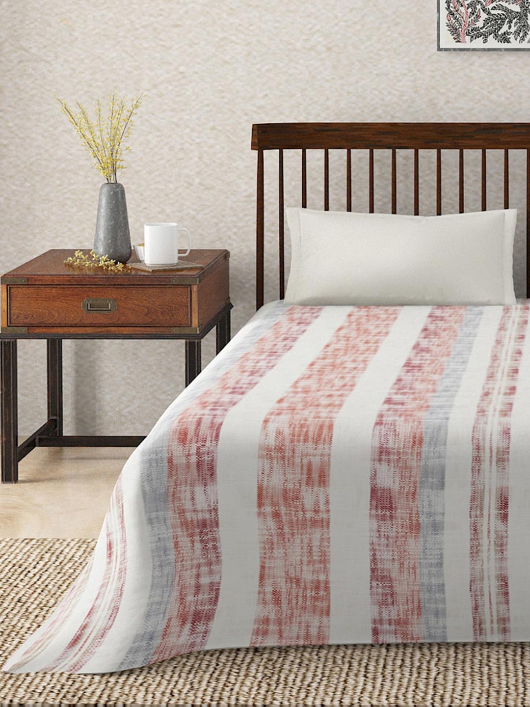 

Fabindia White & Red Printed Single Size Bed Cover