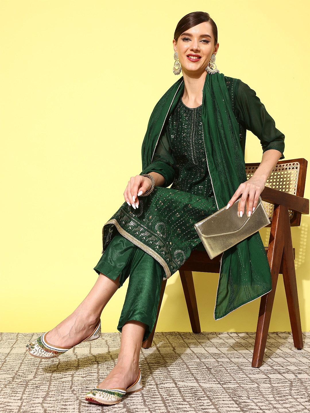 

Sunehri Ethnic Motifs Embroidered Regular Sequinned Kurta with Trousers & With Dupatta, Green