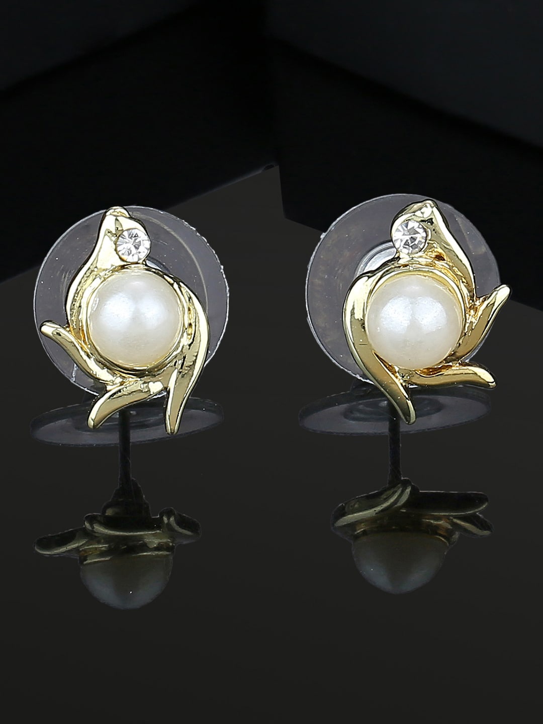 

Estele Gold-Plated Classic Studs Earrings