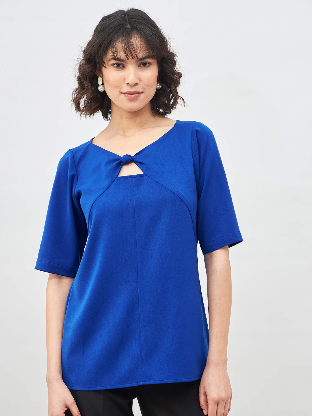 

SALT ATTIRE Keyhole Neck Knot Detail Top, Blue