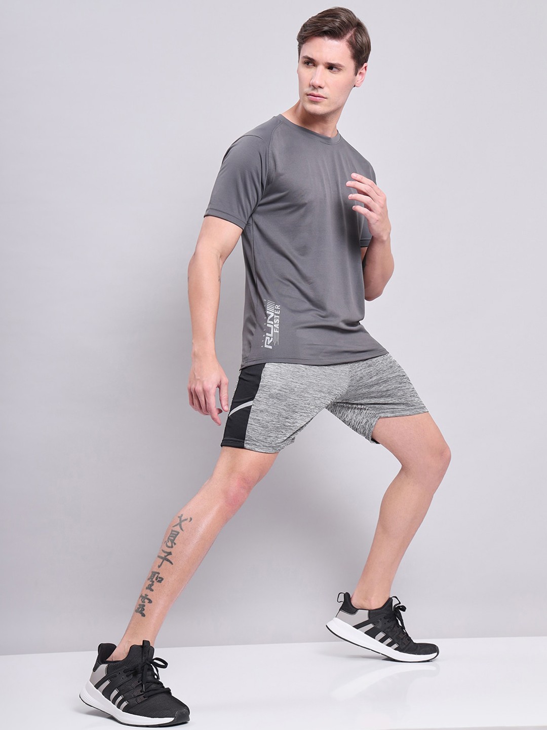 

Technosport Men Self Designed Mid Rise Antimicrobial Slim Fit Sports Shorts, Grey