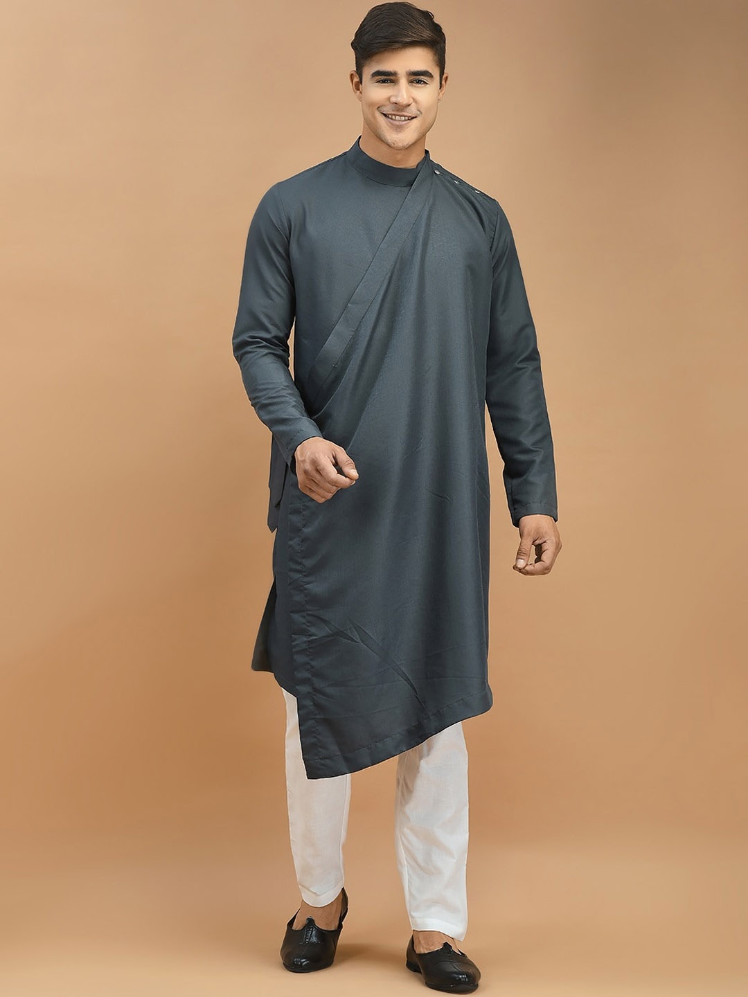 

DEYANN High Neck Linen Kurta With Trousers, Grey