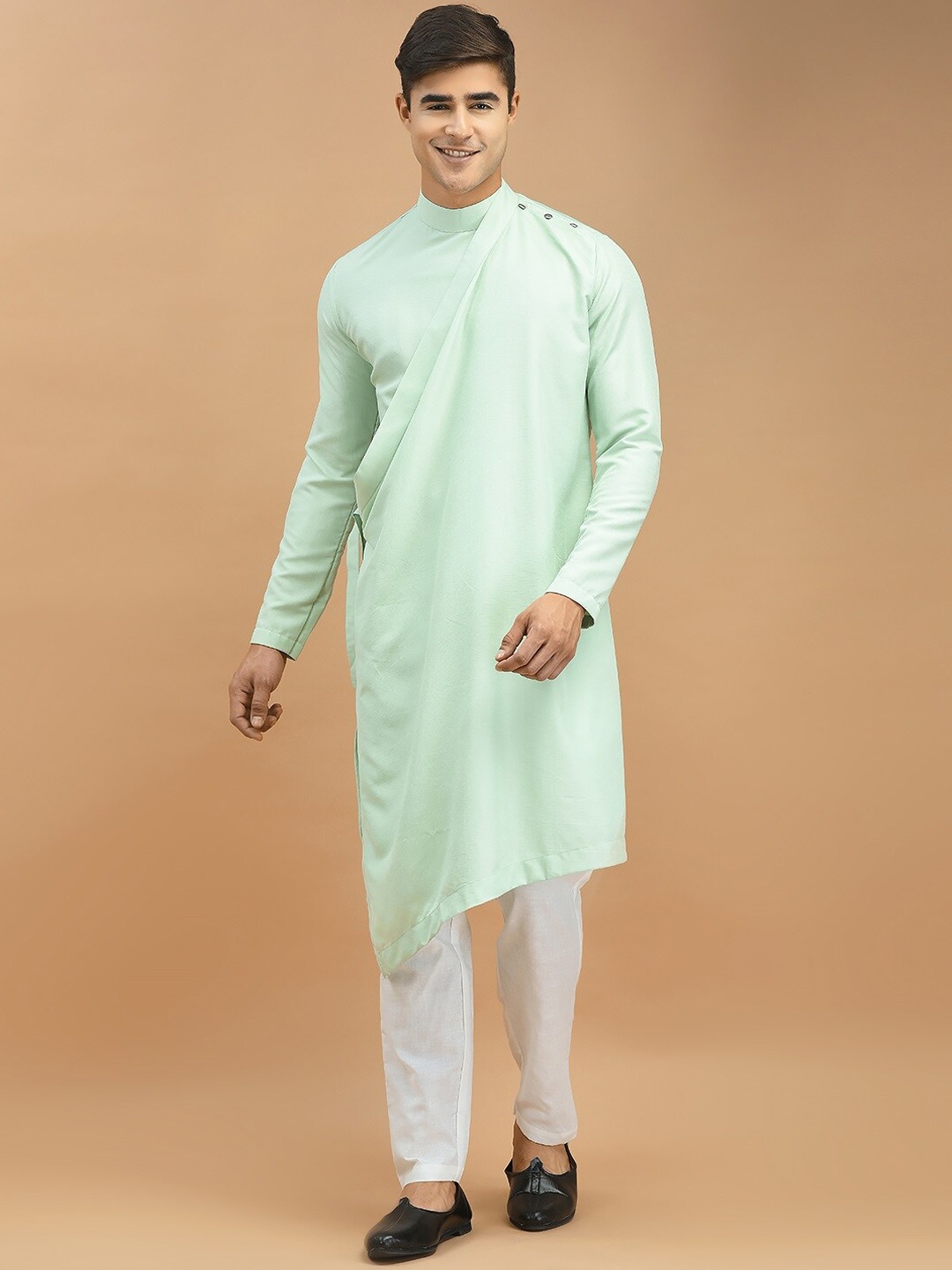 

DEYANN High-Neck A-Linen Kurta with Trousers, Green