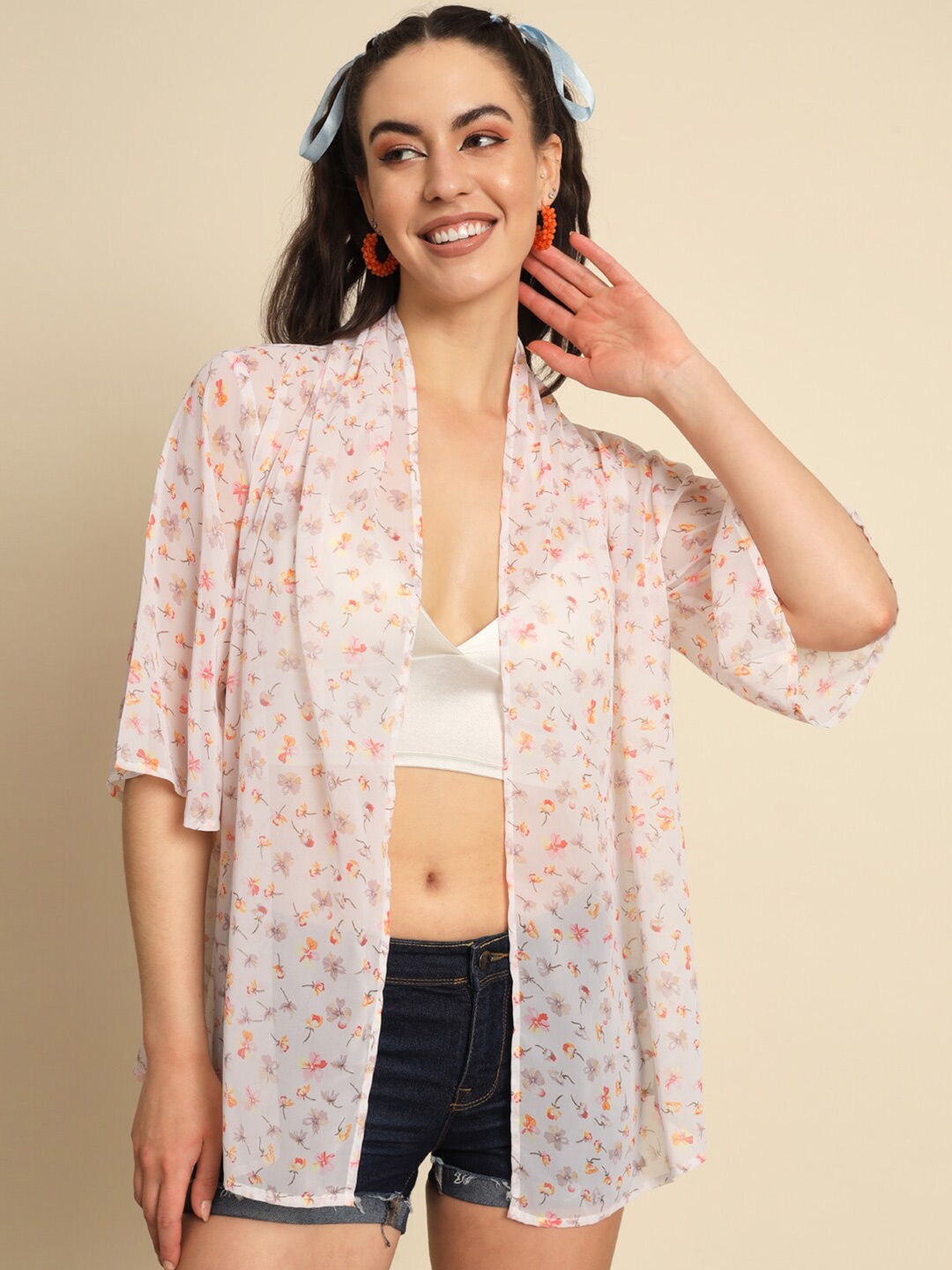 

Trend Arrest Floral Printed Shrug, White