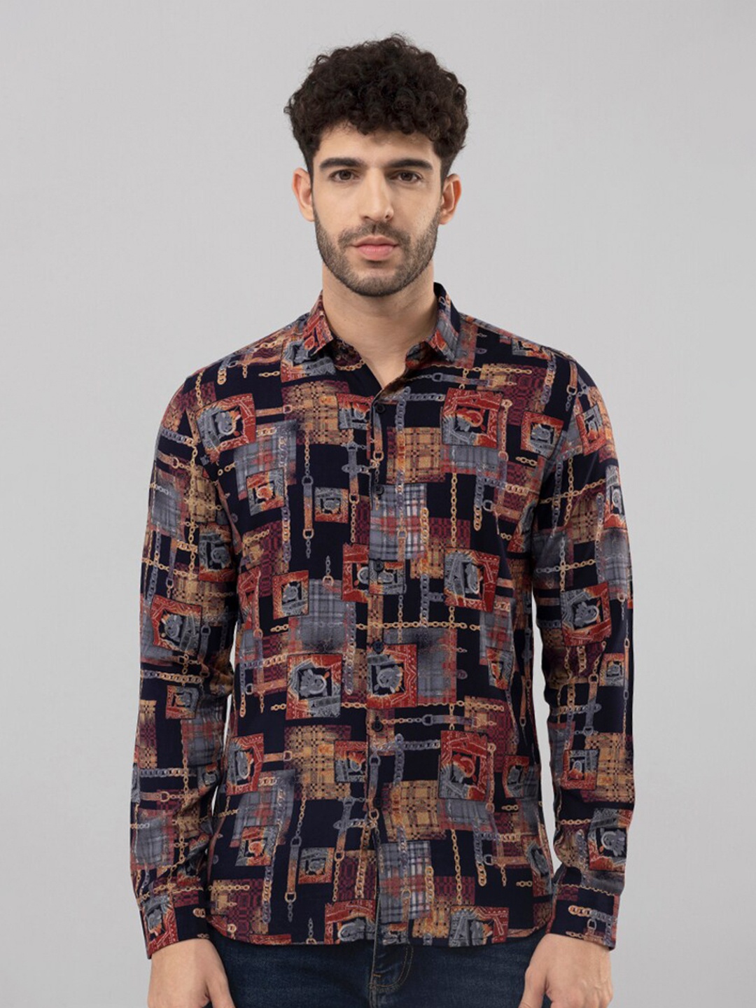 

Snitch Orange Geometric Printed Slim Fit Casual Shirt