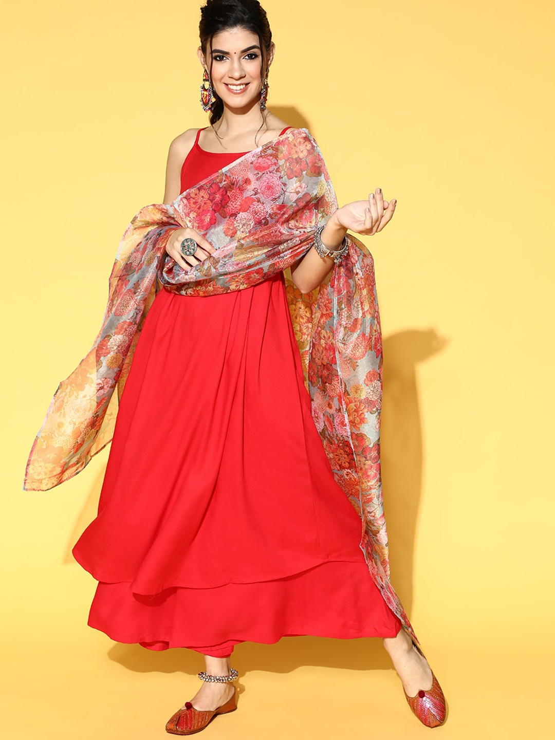 

InWeave Empire Kurta with Palazzos & With Dupatta, Red