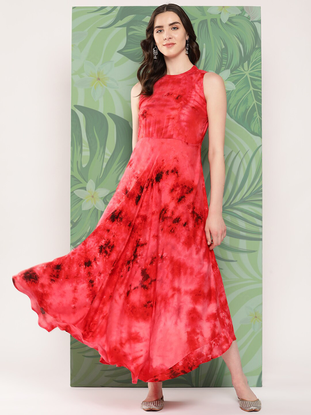 

InWeave Red And Black Tie and Dye Sleeveless Asymmetric Maxi Dress