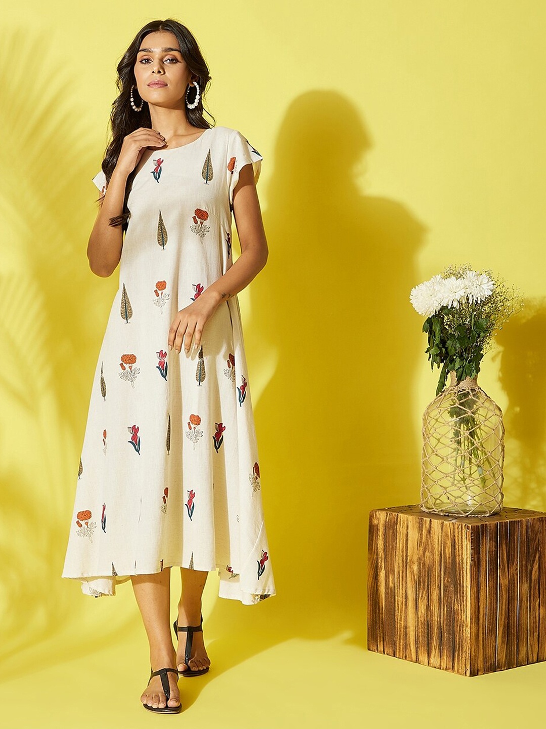 

InWeave White Floral Print A-Line Midi Dress