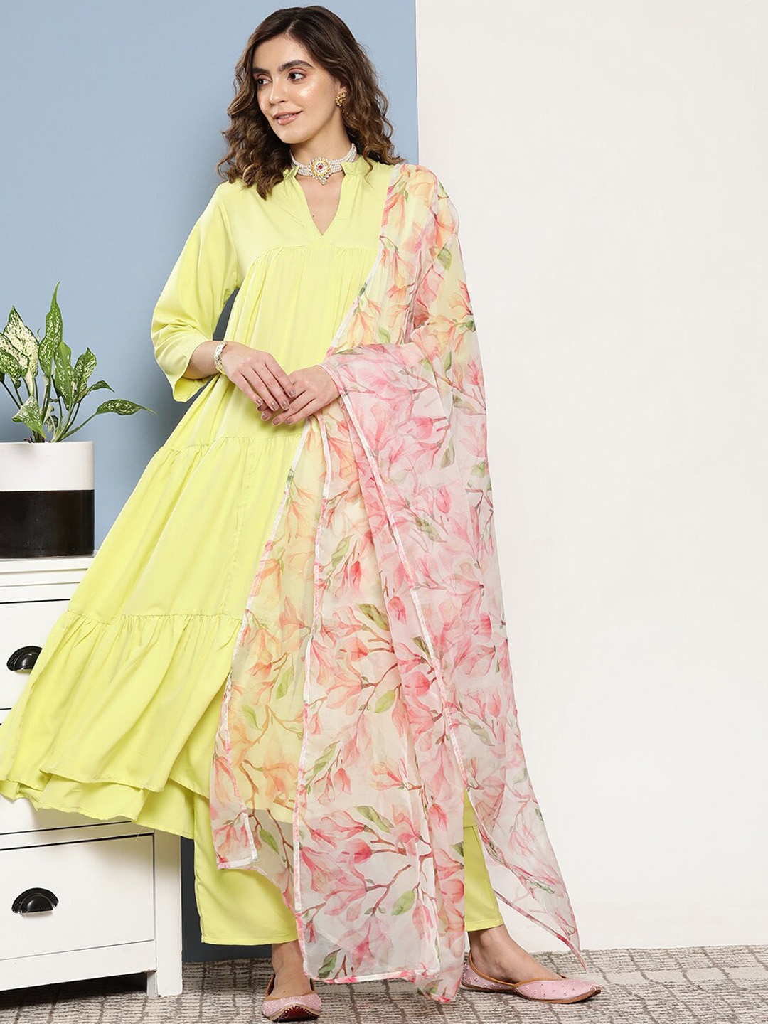 

InWeave Yellow Tiered Kurta With Palazzos & With Dupatta, Lime green