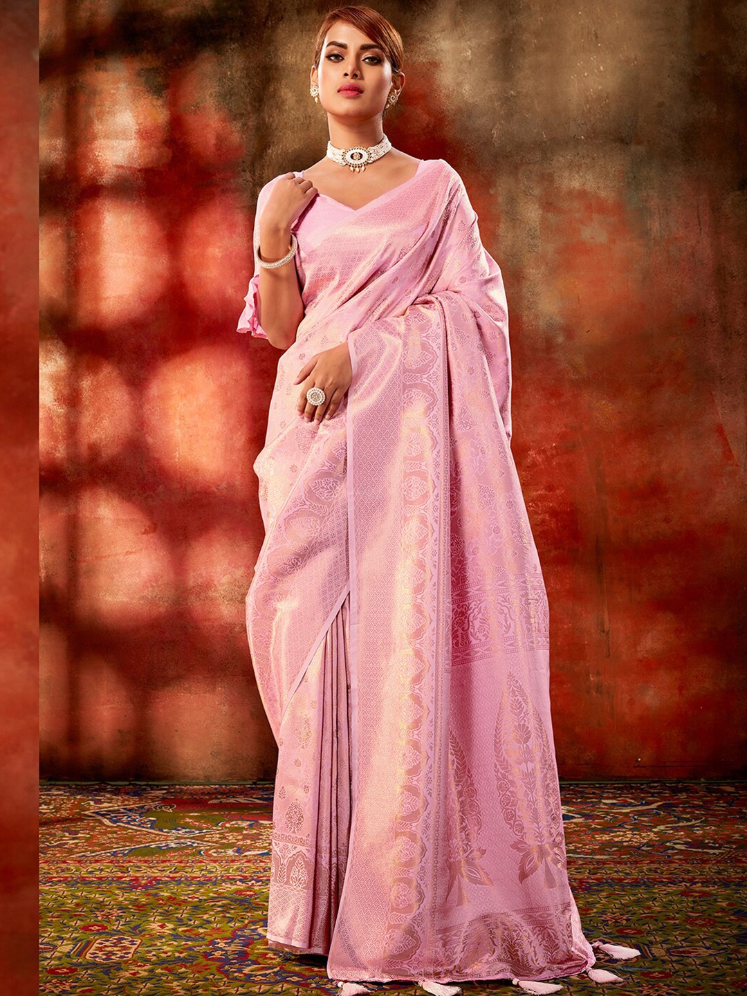 

Mitera Pink & Gold-Toned Woven Design Zari Kanjeevaram Saree