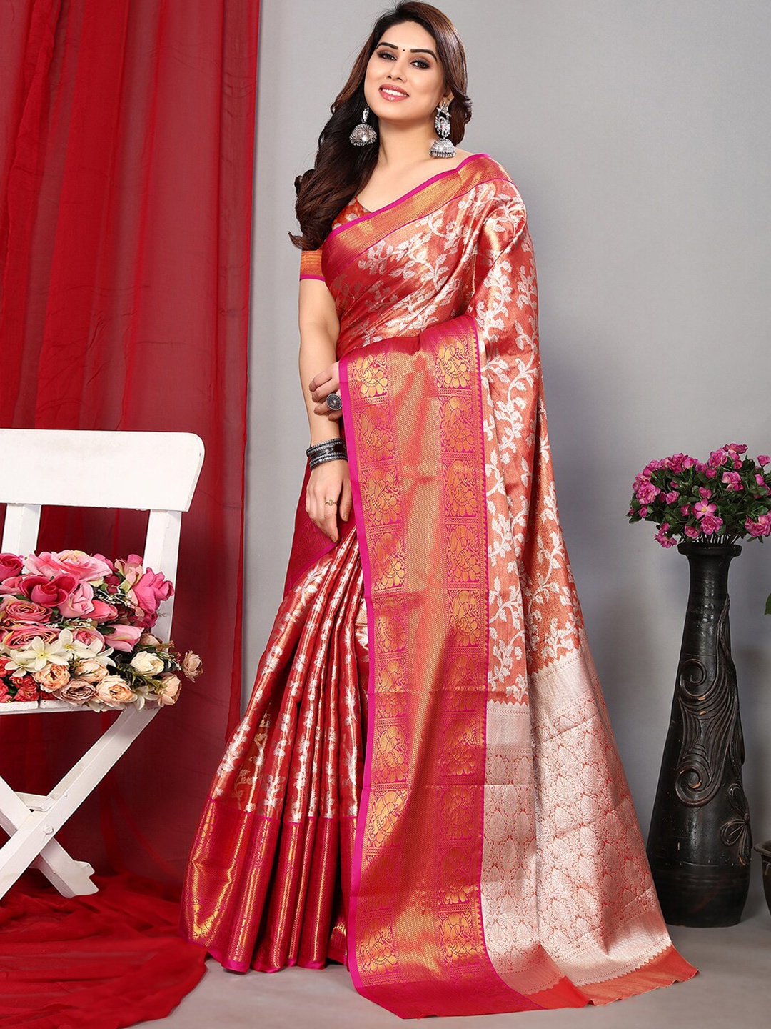 

Mitera Red & Gold Floral Zari Art Silk Saree With Blouse Piece