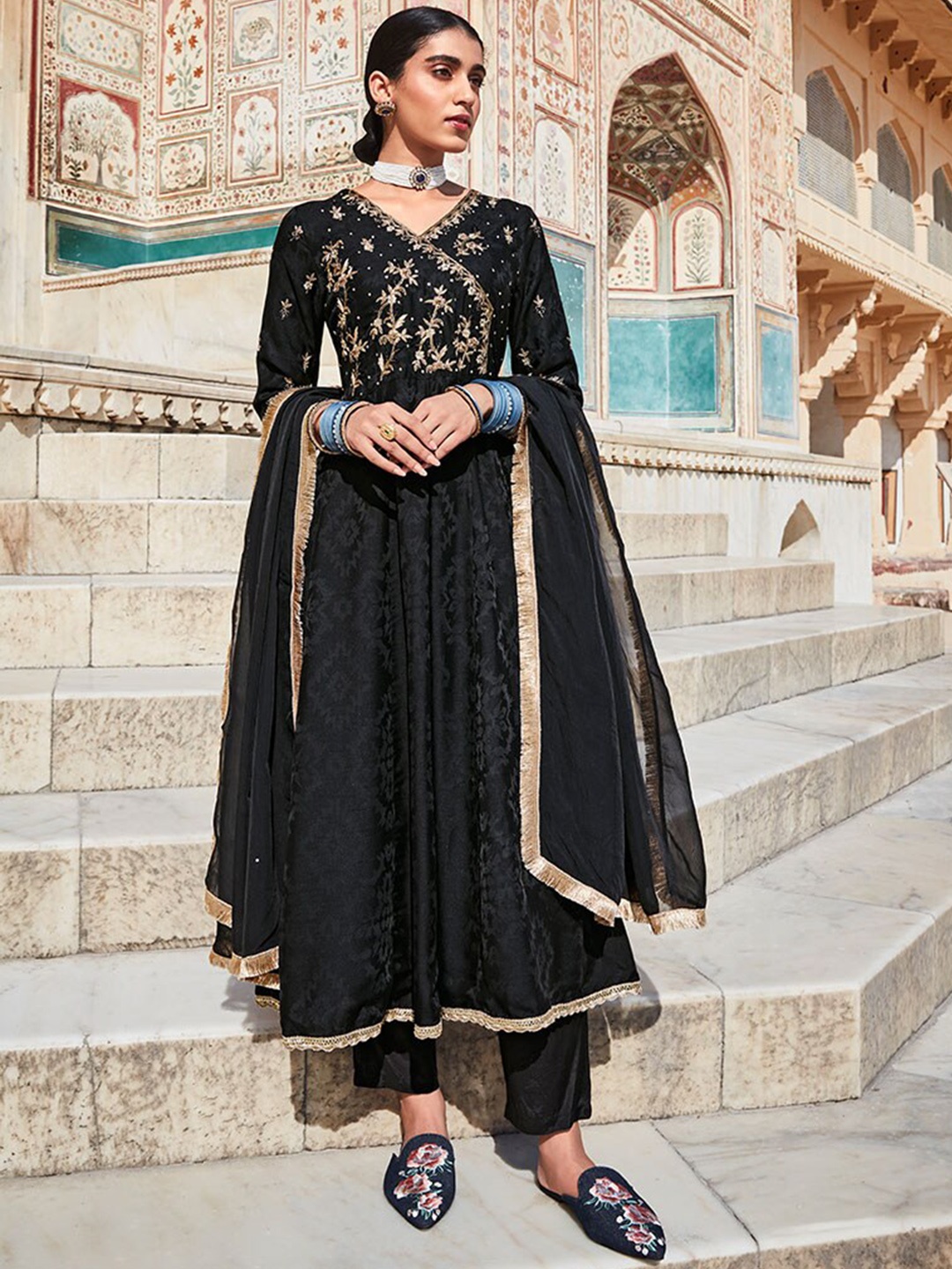 

Jaipur Kurti Empire Zardozi Kurta With Trousers & Dupatta, Black