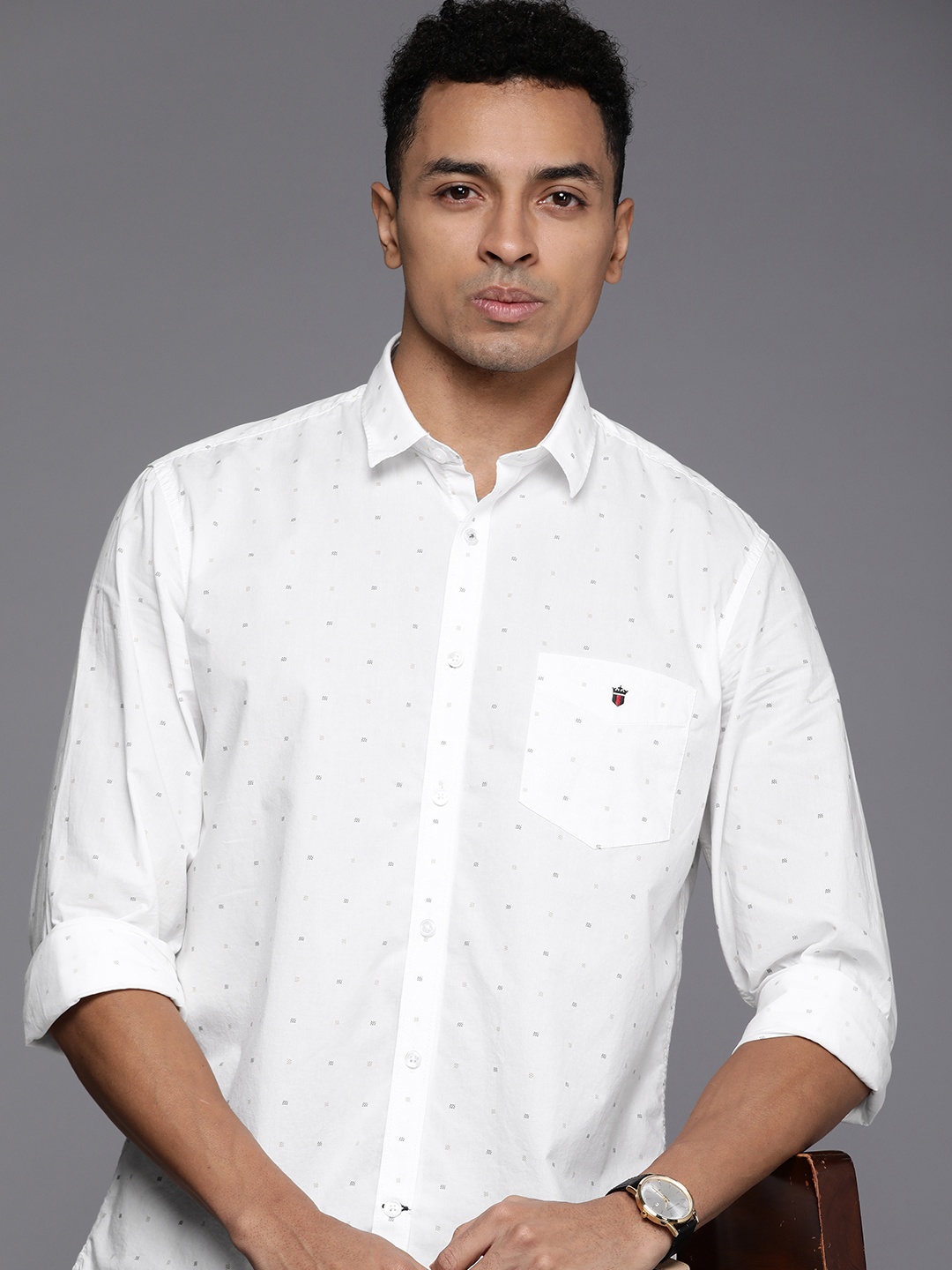 

Louis Philippe Sport Slim Fit Geometric Printed Pure Cotton Casual Shirt, White
