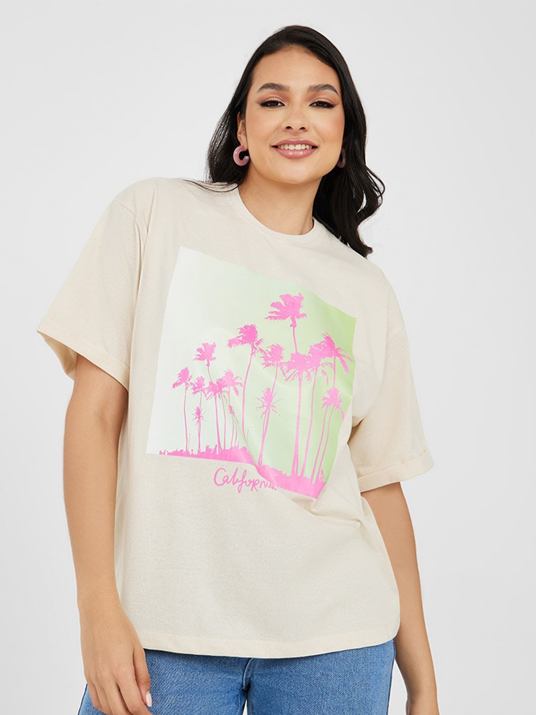 

Styli Graphic Printed Drop Shoulder Sleeves Relaxed Fit Cotton T-shirt, Cream