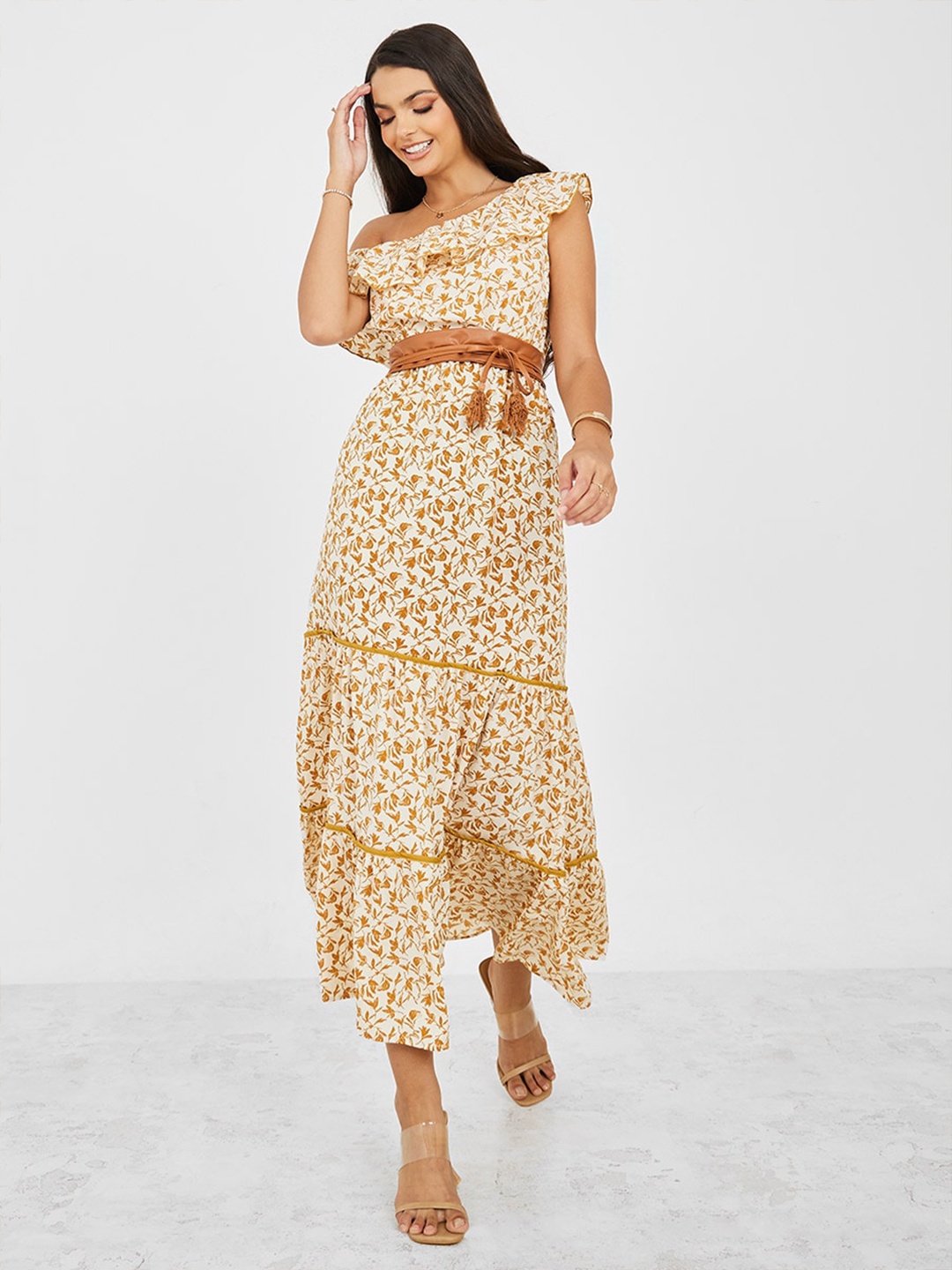 

Styli Floral Printed One Shoulder Tiered Maxi Dress, Cream