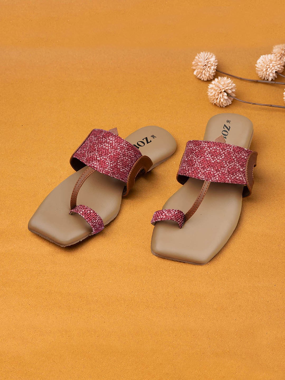 

ZOUK Women Shimla Freesia Printed One Toe Flats, Red