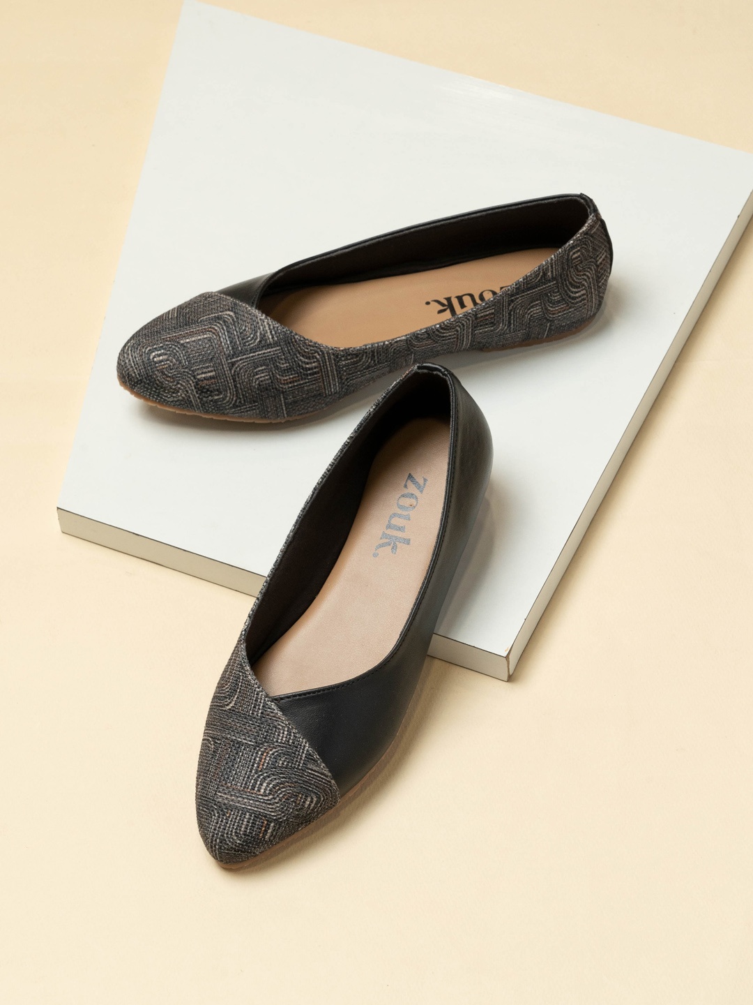 

ZOUK Women Leh Abstract Pointed Toe Printed Ballerinas, Black