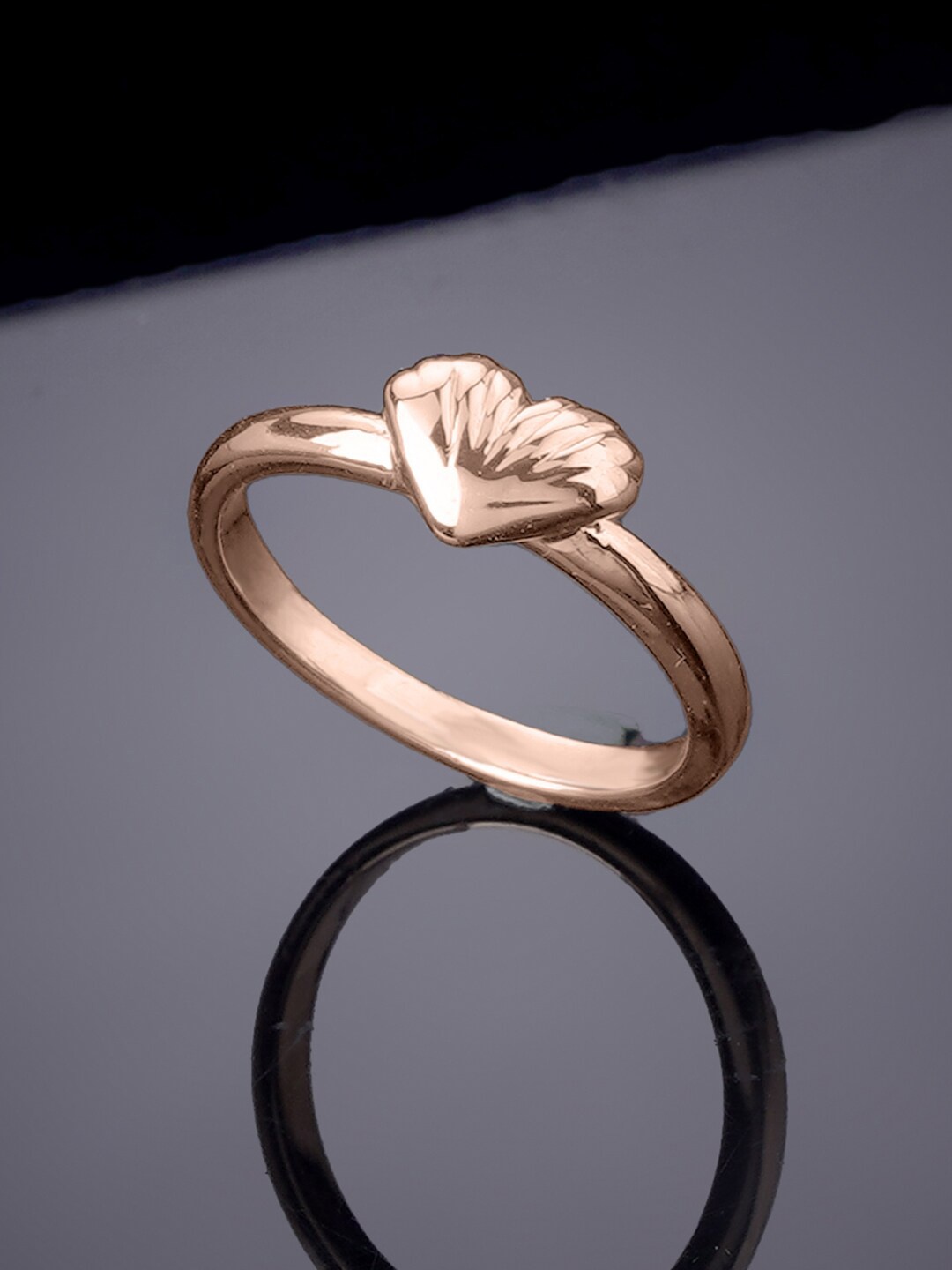 

Estele Rose Gold-Plated Finger Ring