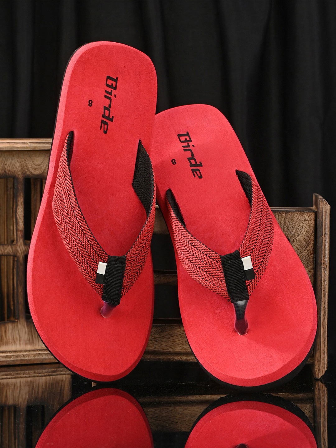 

BIRDE Men Woven Design Thong Flip-Flops, Red