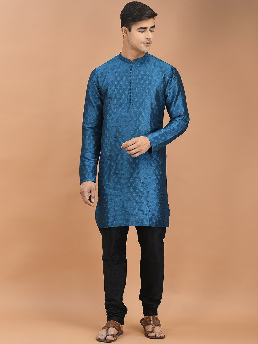 

DEYANN Woven Design Kurta With Churidar, Navy blue
