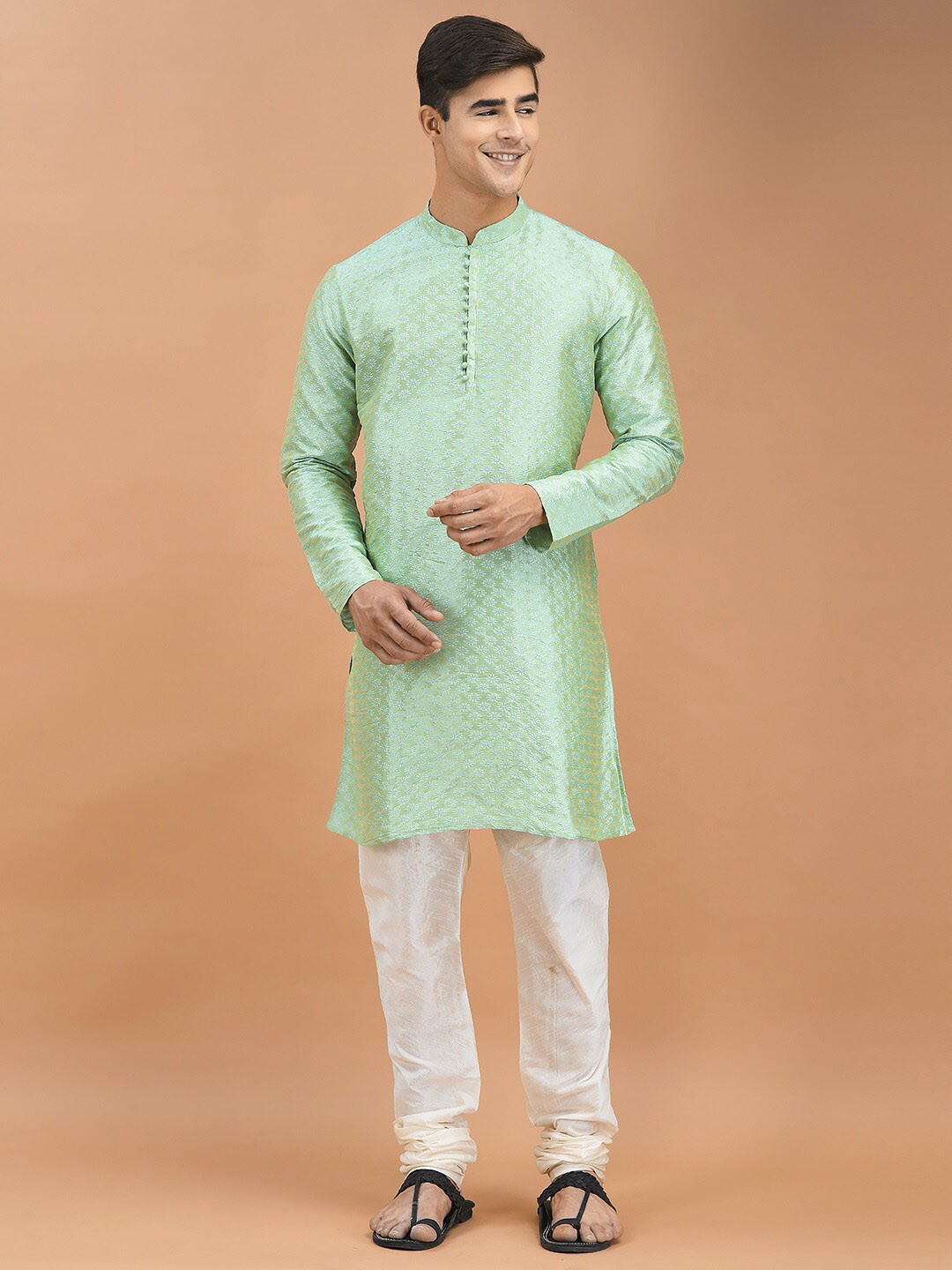 

DEYANN Woven Design Kurta with Churidar, Green
