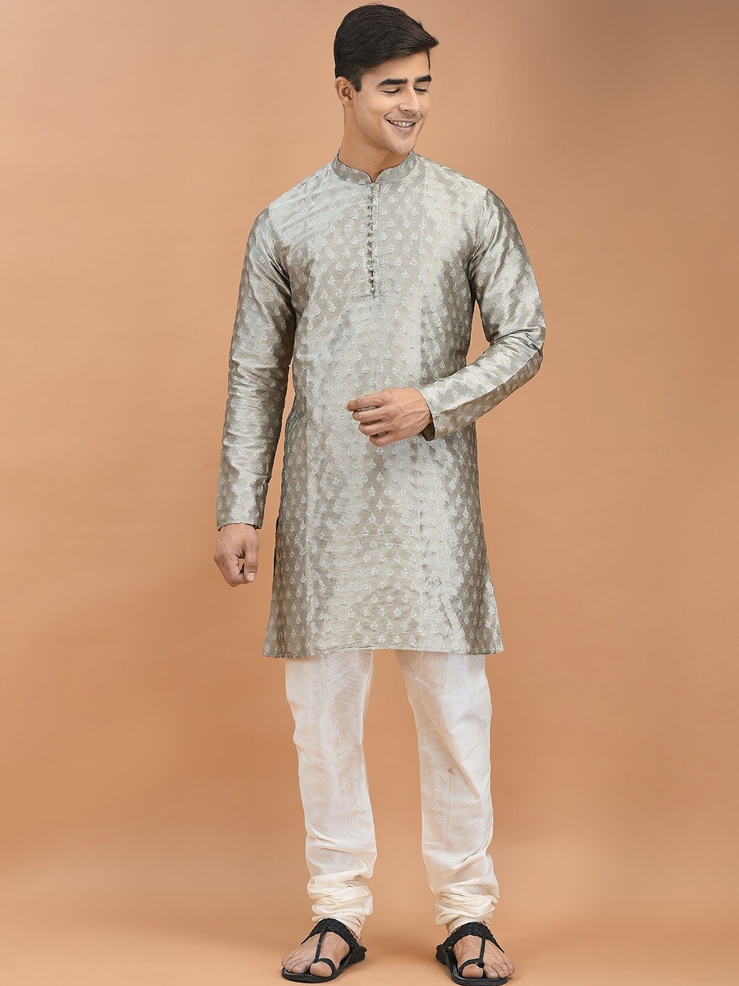 

DEYANN Woven Design Regular Kurta With Churidar, Grey
