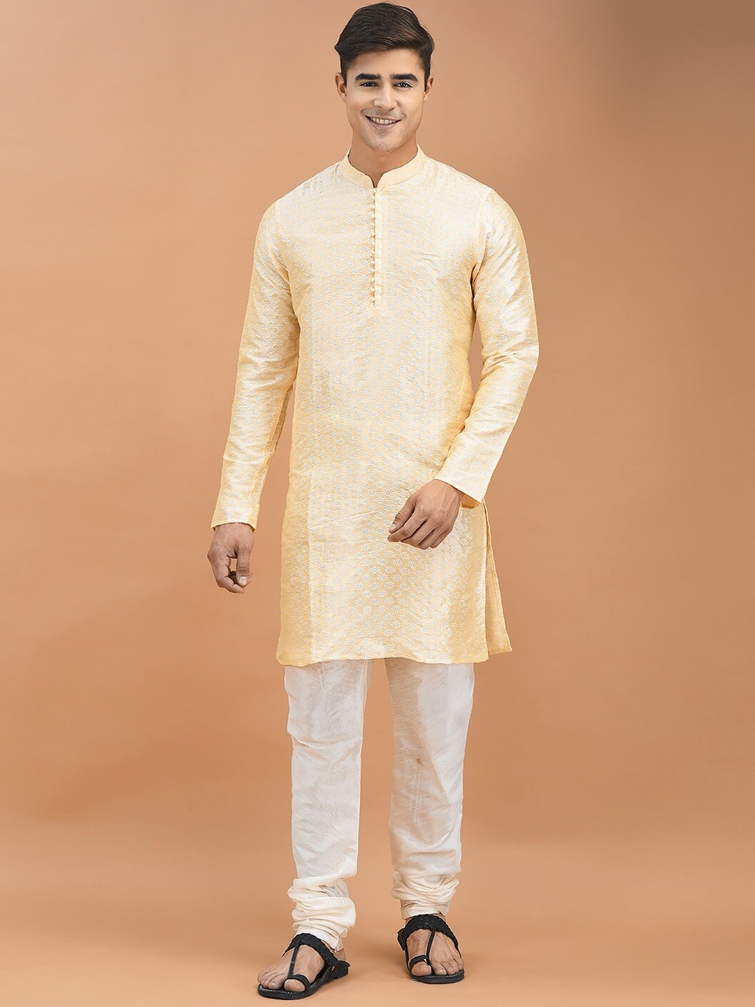 

DEYANN Regular Kurta with Churidar, Cream