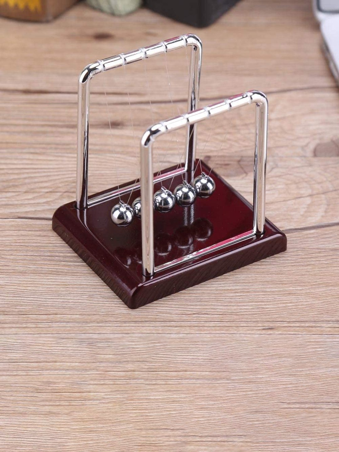 

CHOCOZONE Brown Newton Cradle Pendulum Collision Balls Perpetual Motion Decoration Piece
