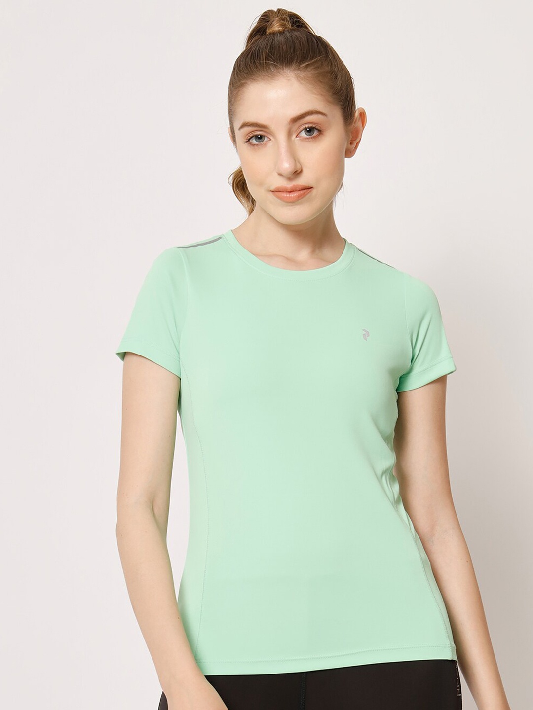 

PERFKT-U Women Green Pockets T-shirt