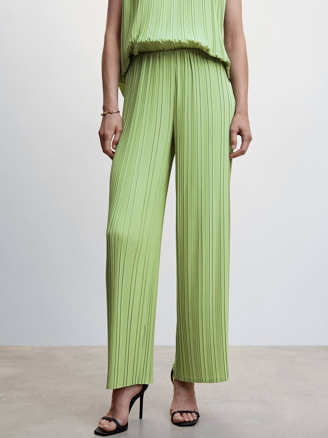 

MANGO Women Flared High-Rise Pleated Parallel Trousers, Green